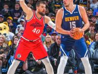 开云体育中国-快船横扫掘金，保持五连胜