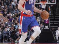 开云体育中国-开拓者狂胜马刺展现实力