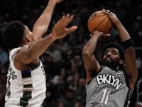 开云体育官网-篮网惨败雄鹿，欧文砍下30分球队遭遇连败