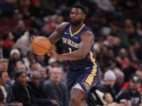 开云平台-关于鹈鹕大胜湖人，戴维斯表现佳领队取胜的信息