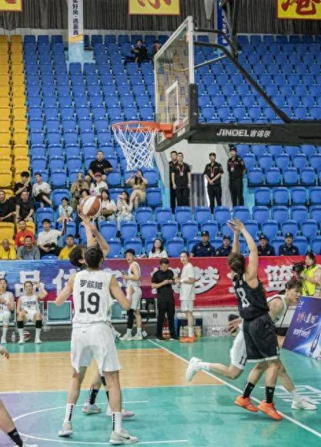 亚太地区篮球巅峰对决即将上演，强强对话的简单介绍