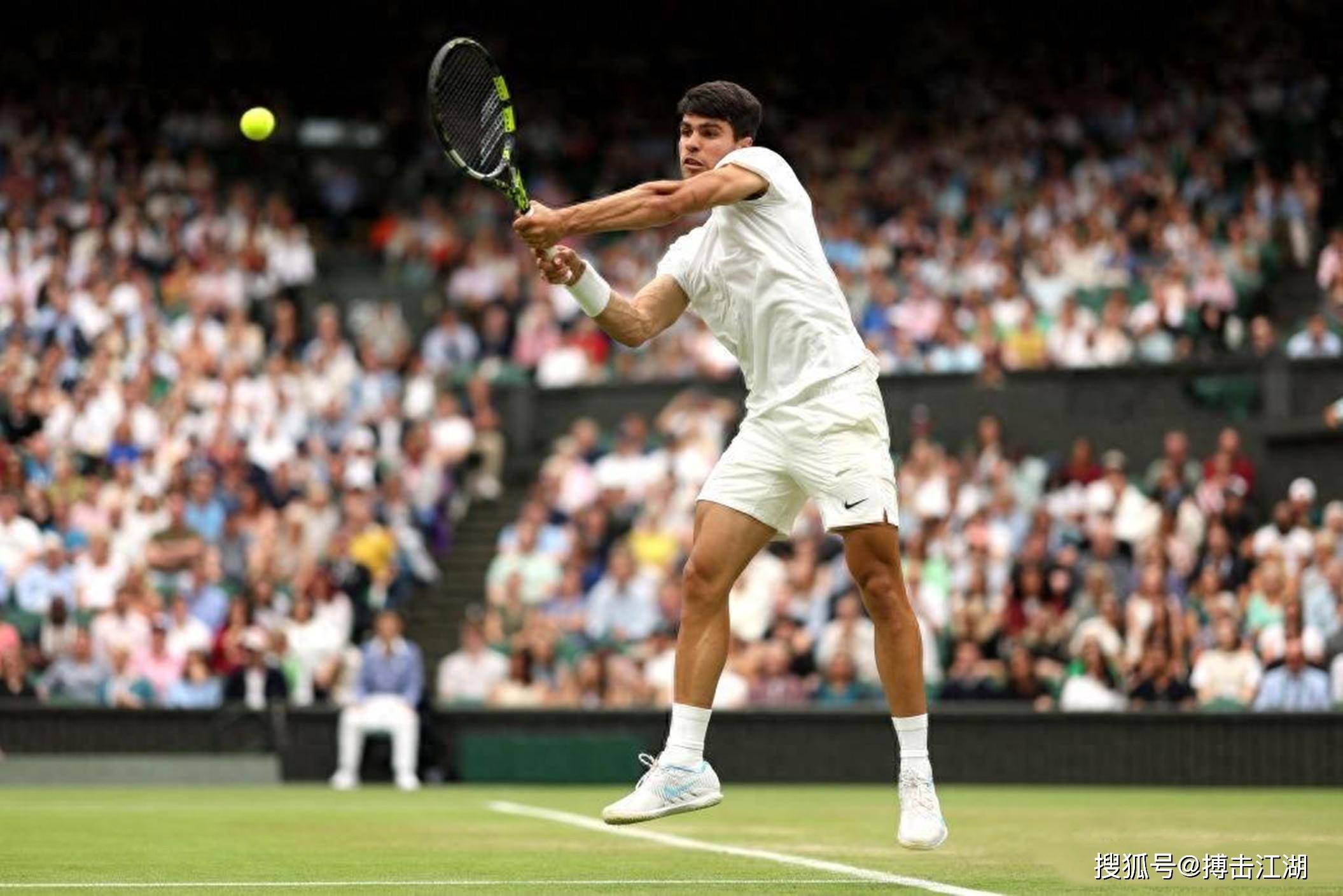 欧洲国家锦标赛的精彩瞬间令人惊叹 欧洲国家锦标赛的精彩瞬间令人惊叹