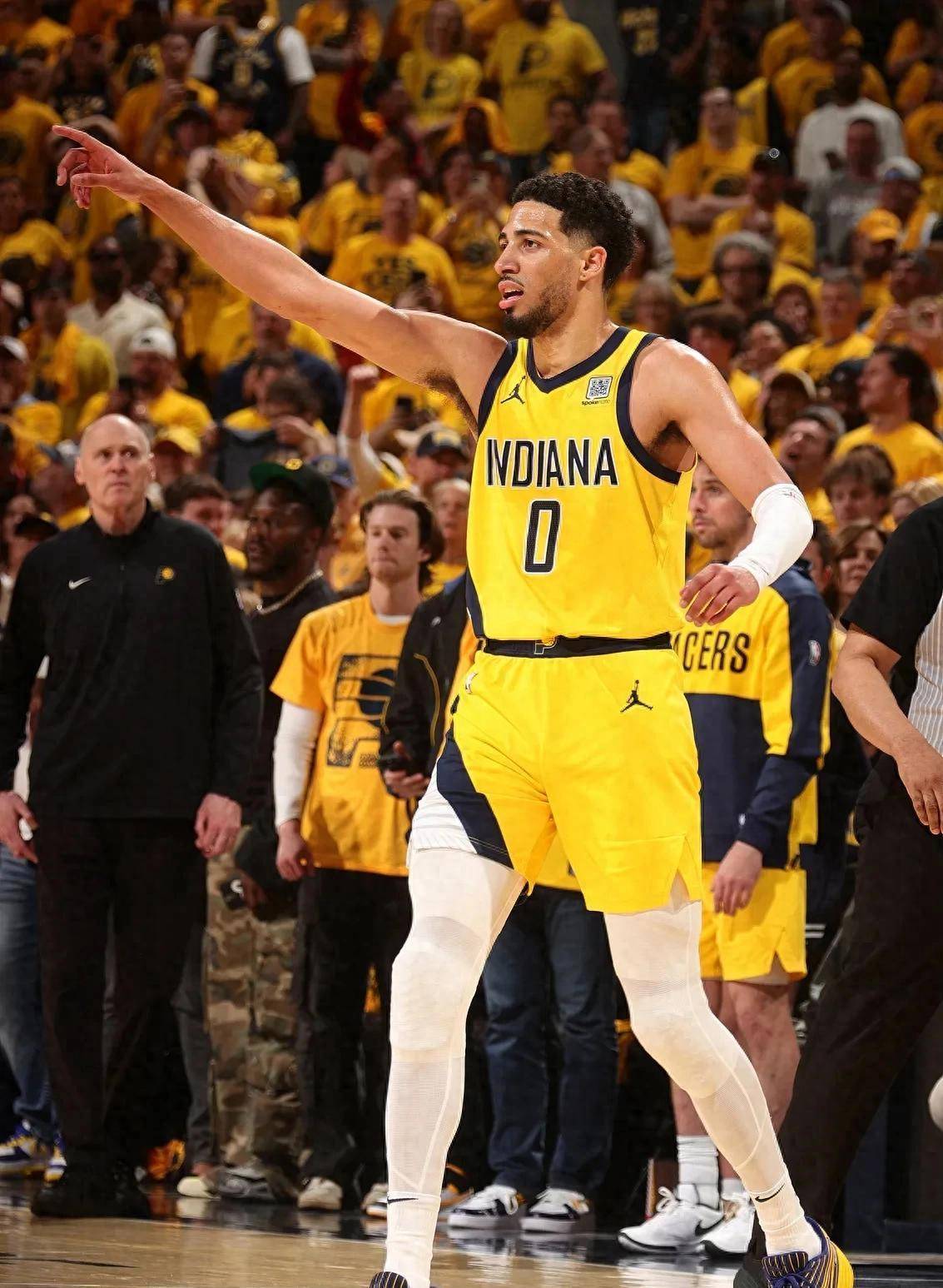 步行者外线射手连续爆发，成绝杀王牌的简单介绍