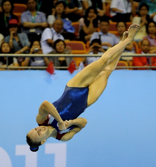 韩国体操选手表现优异，夺得多枚金牌