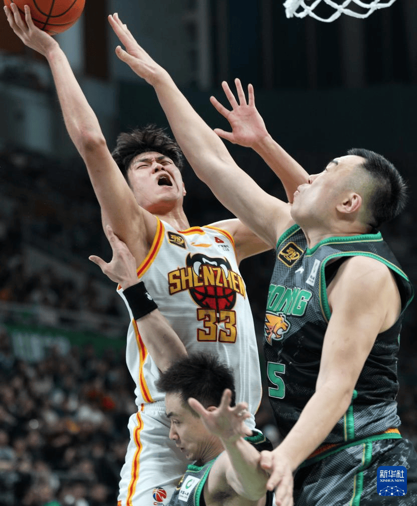 江苏男篮客场击败辽宁,实现反超 江苏男篮客场击败辽宁,实现反超
