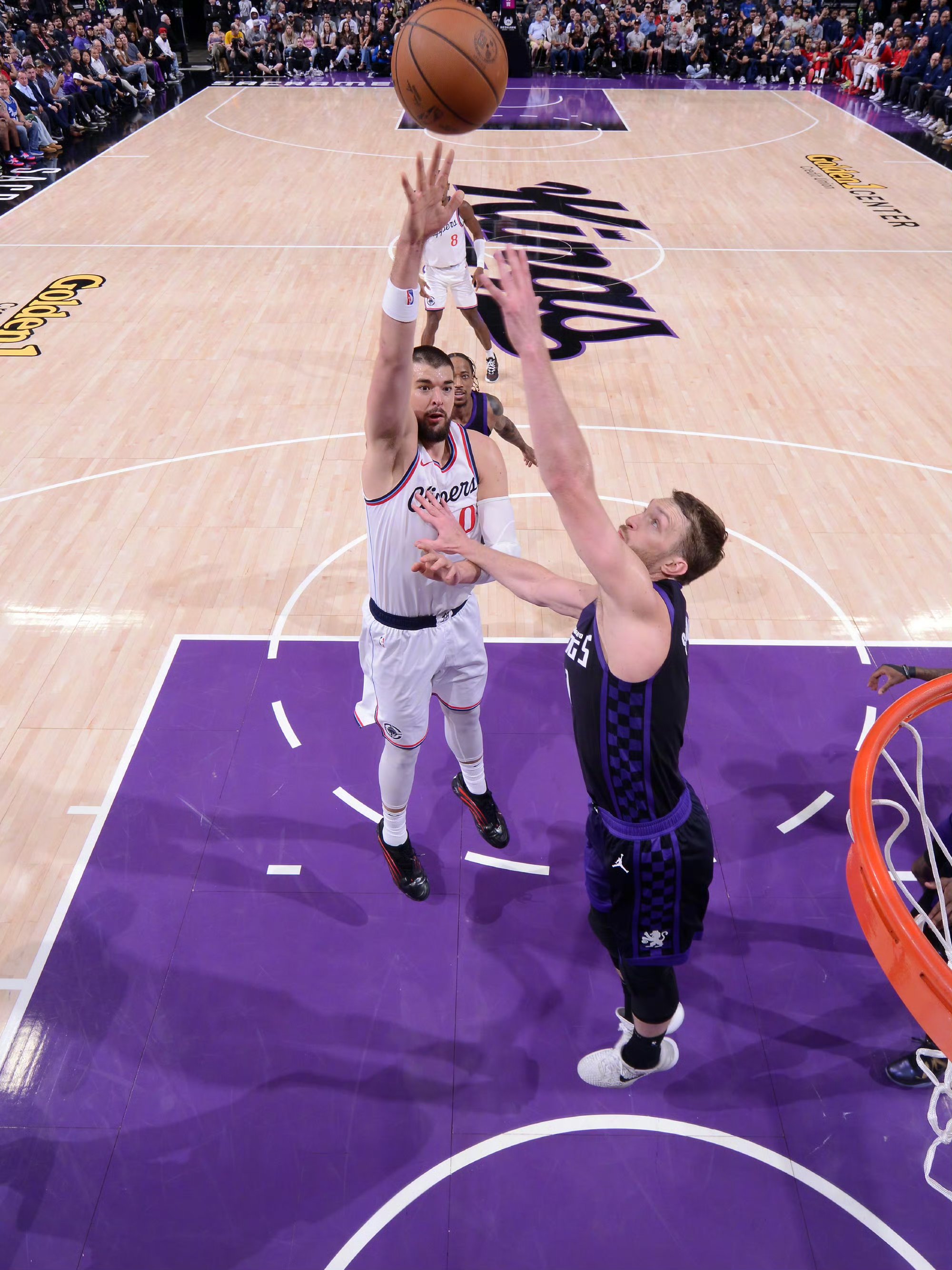 快船横扫掘金，保持五连胜