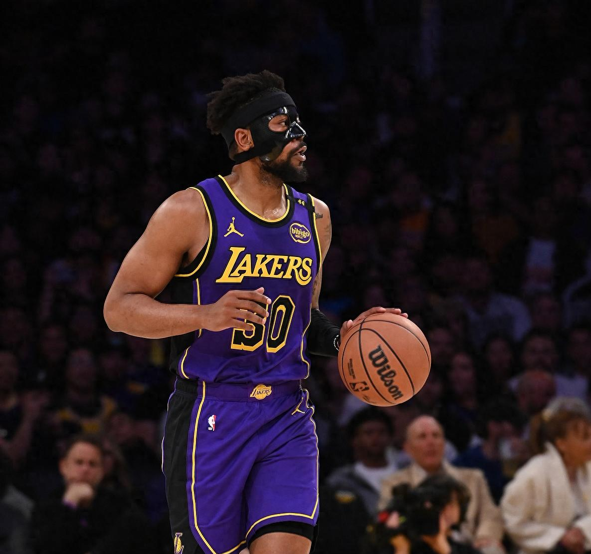 湖人全队状态回升，豪取五连胜