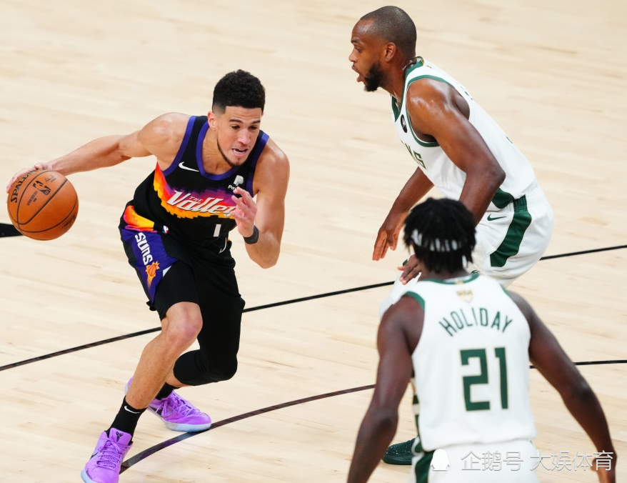 雄鹿B队力克西班牙男篮，锡安完成帽子戏法