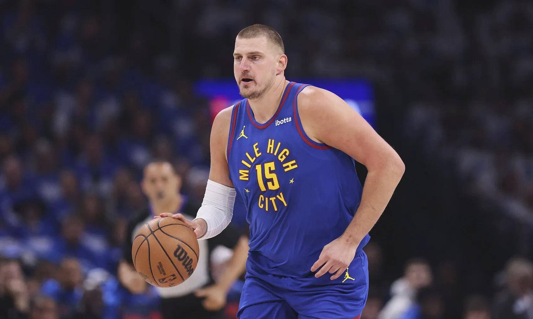 雄鹿B队力克西班牙男篮，锡安完成帽子戏法