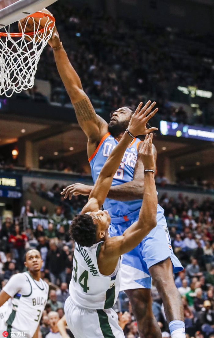 快船擒雄鹿，雄鹿惊险失利