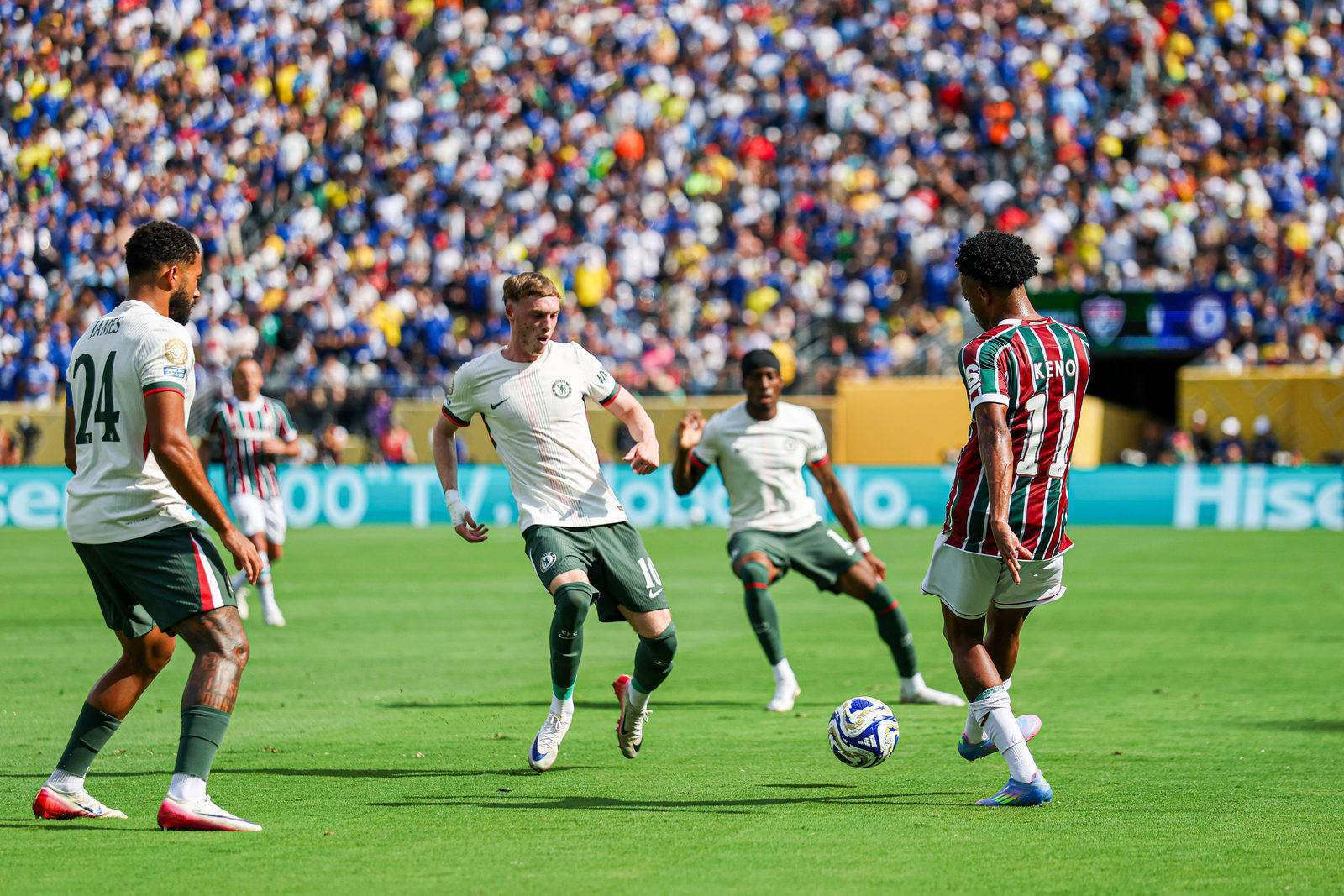 关于切尔西战胜对手，晋级决赛阶段的信息