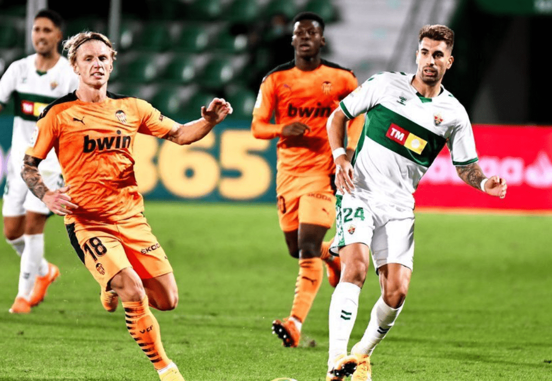 瓦伦西亚客场不敌劲旅，遗憾出局