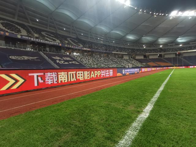 沃尔夫斯堡今晚的表现引人注目的简单介绍