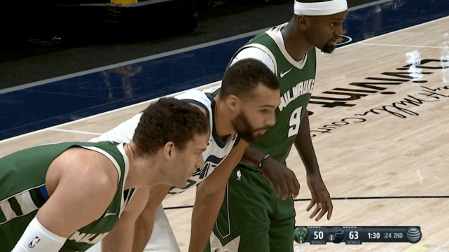 灰熊逆转雄鹿，戈贝尔带队取胜